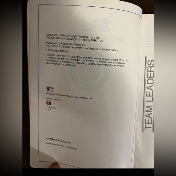 🛍️FOUR 4 THIRTY🛍️ Topps Baseball Cards Of The Detroit Tigers 1952-1988 Paperback - Picture 3 of 14